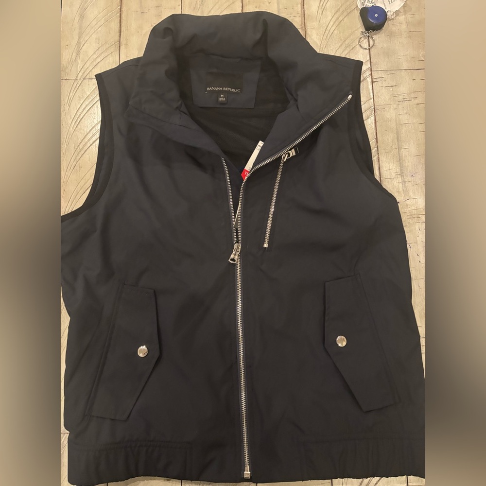 Banana Republic Men's Black Vest
(0144)